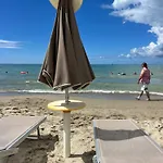Coastline Five Beachside & Ξενοδοχείο με διαμερίσματα Δυρράχιο