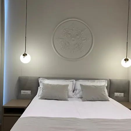 Apart Otel Coastline Five Beachside & *